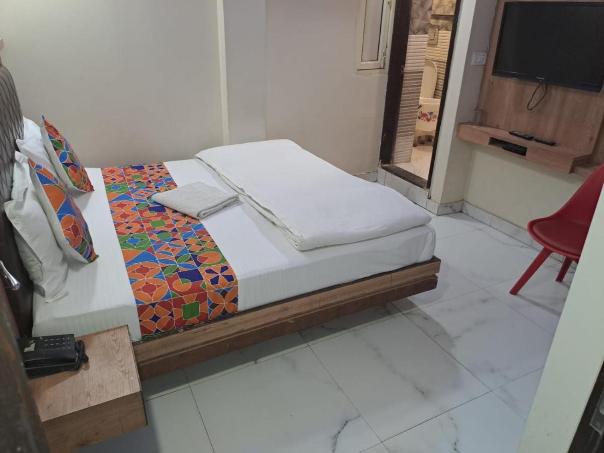 Hotel Sarthak Palace - By Pooja Hospitality Nowe Delhi Zewnętrze zdjęcie
