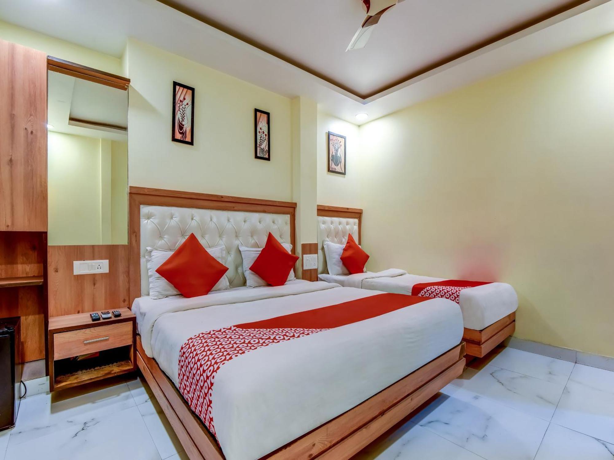 Hotel Sarthak Palace - By Pooja Hospitality Nowe Delhi Zewnętrze zdjęcie